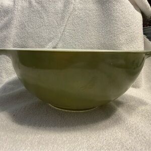 Vintage Pyrex Verde Green nesting Cinderella Bowl 2.5qt 443